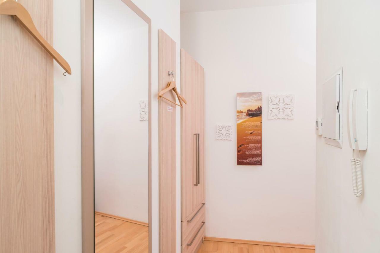 Tiny Hideaway Apartment Vienna Exterior photo